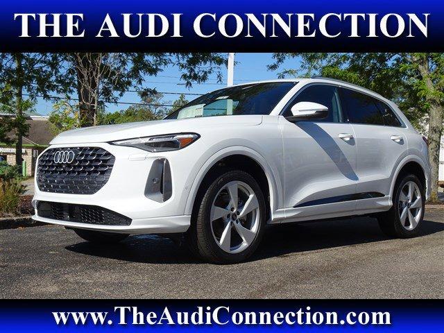 new 2025 Audi Q5 car, priced at $61,390