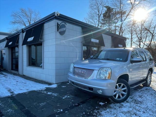 used 2011 GMC Yukon car, priced at $9,495