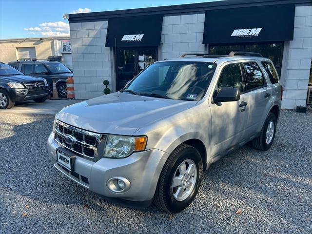 used 2009 Ford Escape car, priced at $5,795