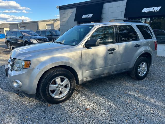 used 2009 Ford Escape car, priced at $5,795