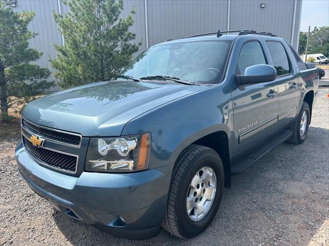 used 2011 Chevrolet Avalanche car, priced at $14,495