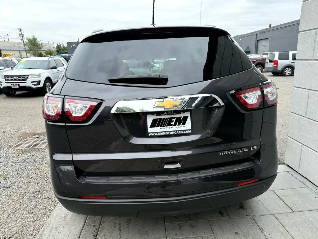 used 2015 Chevrolet Traverse car, priced at $9,995