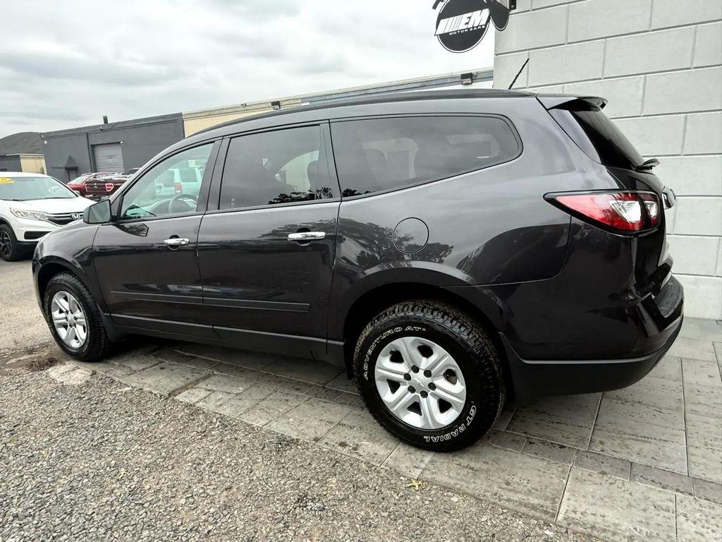 used 2015 Chevrolet Traverse car, priced at $9,995