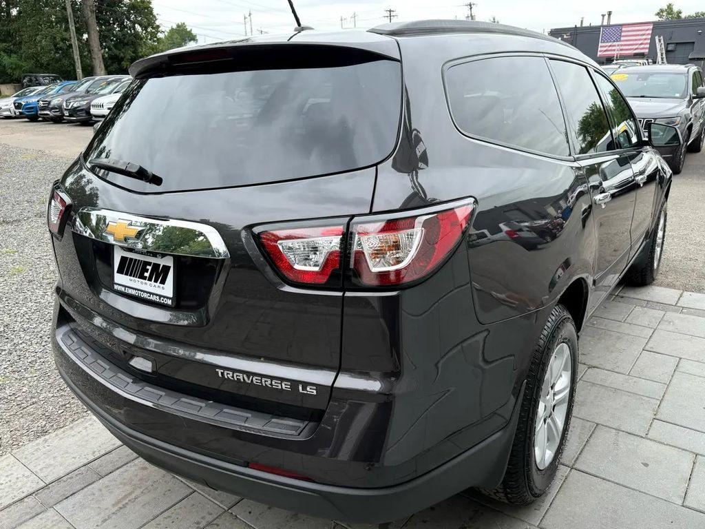 used 2015 Chevrolet Traverse car, priced at $9,995