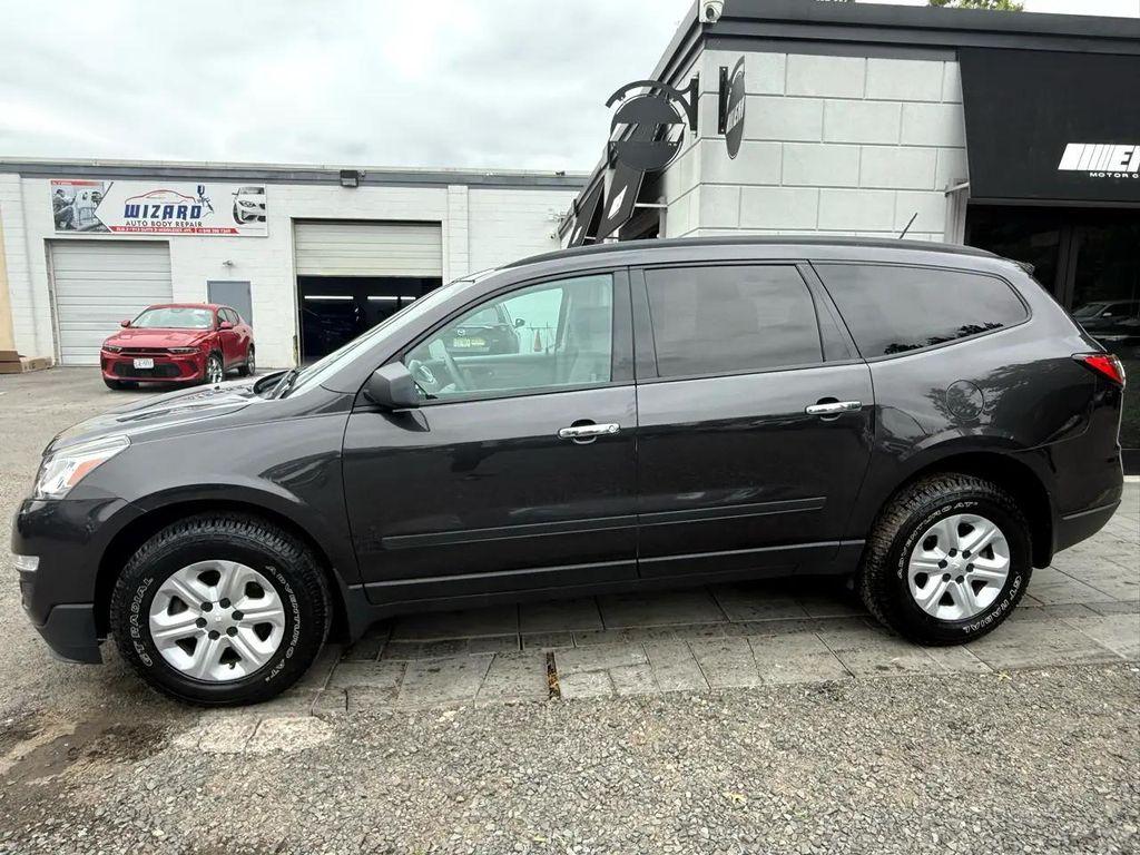used 2015 Chevrolet Traverse car, priced at $9,995