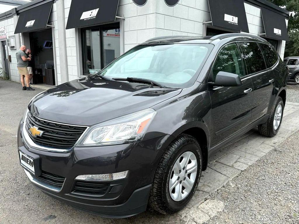 used 2015 Chevrolet Traverse car, priced at $9,995