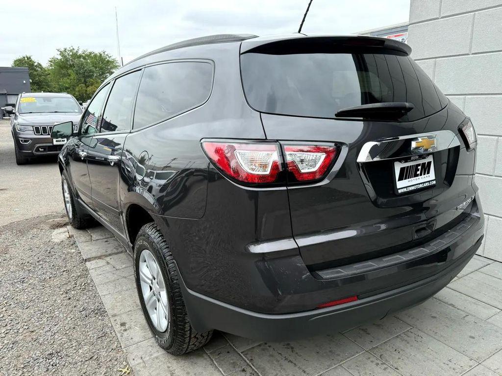 used 2015 Chevrolet Traverse car, priced at $9,995