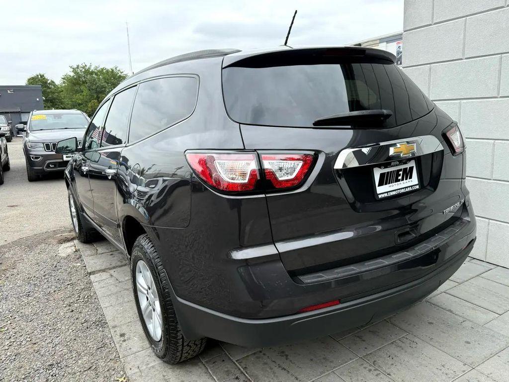 used 2015 Chevrolet Traverse car, priced at $9,995