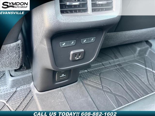 used 2023 Chevrolet Equinox car, priced at $28,483