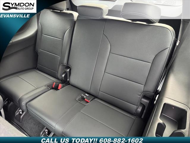 new 2026 Chevrolet Traverse car, priced at $47,678