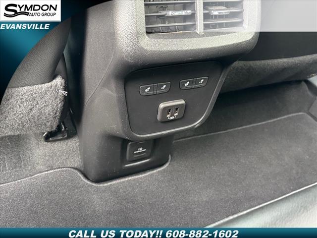 used 2023 Chevrolet Equinox car, priced at $25,843