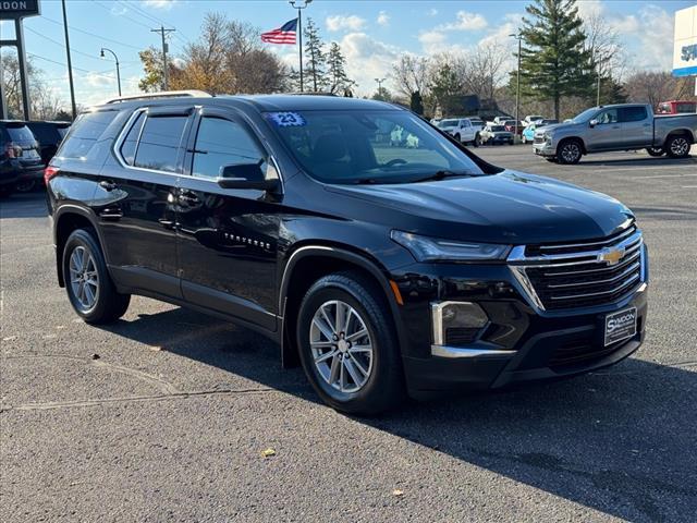 used 2023 Chevrolet Traverse car, priced at $33,948