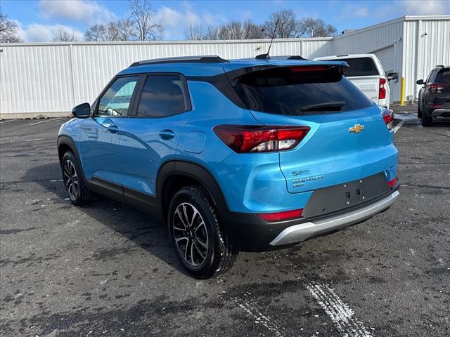 new 2025 Chevrolet TrailBlazer car, priced at $28,437