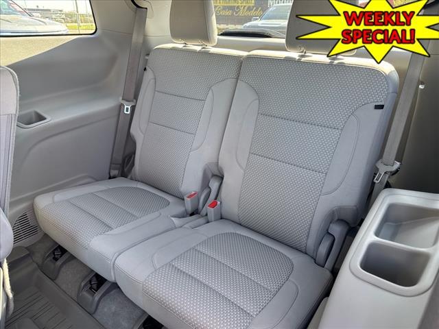 used 2023 GMC Acadia car, priced at $30,949