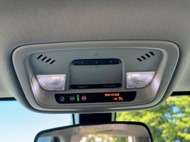used 2021 Chevrolet Traverse car, priced at $26,643