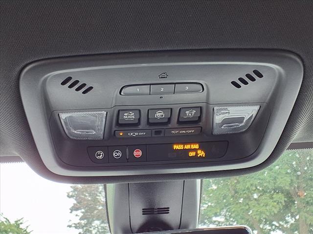 used 2022 Chevrolet Traverse car, priced at $36,973