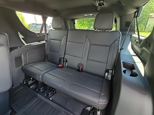 new 2025 Chevrolet Suburban car, priced at $90,620