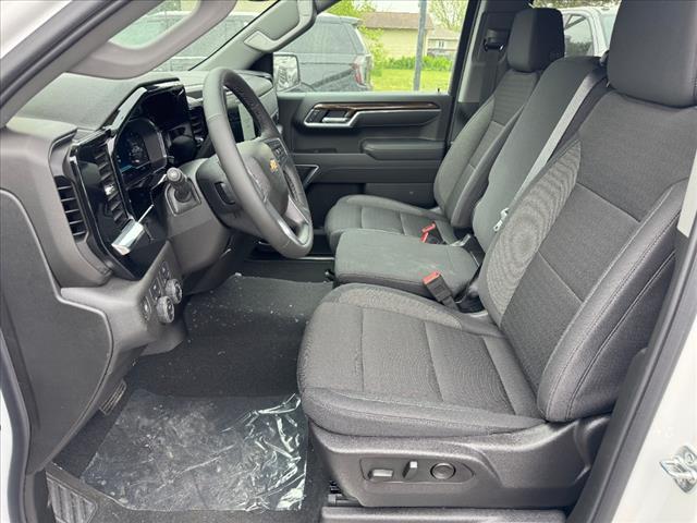 new 2025 Chevrolet Silverado 1500 car, priced at $43,390