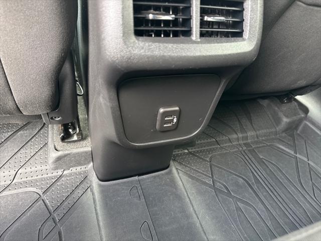 used 2023 Chevrolet Equinox car, priced at $26,959