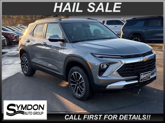 new 2025 Chevrolet TrailBlazer car, priced at $31,575