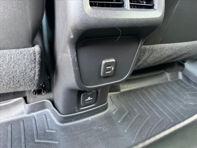 used 2023 Chevrolet Equinox car, priced at $25,982