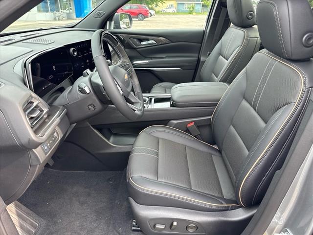 new 2025 Chevrolet Traverse car, priced at $59,045