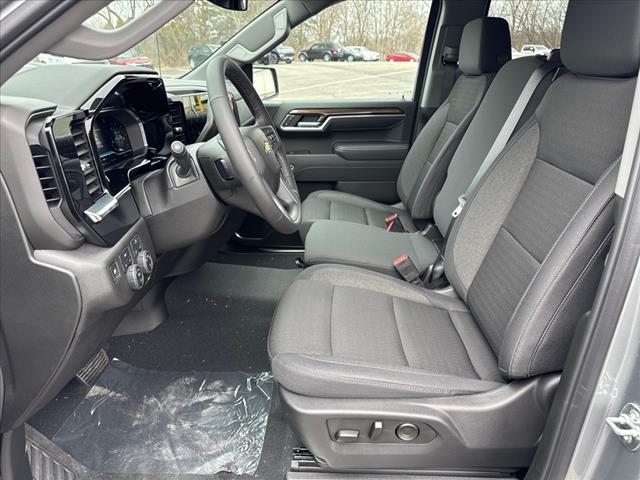 new 2025 Chevrolet Silverado 1500 car, priced at $43,390