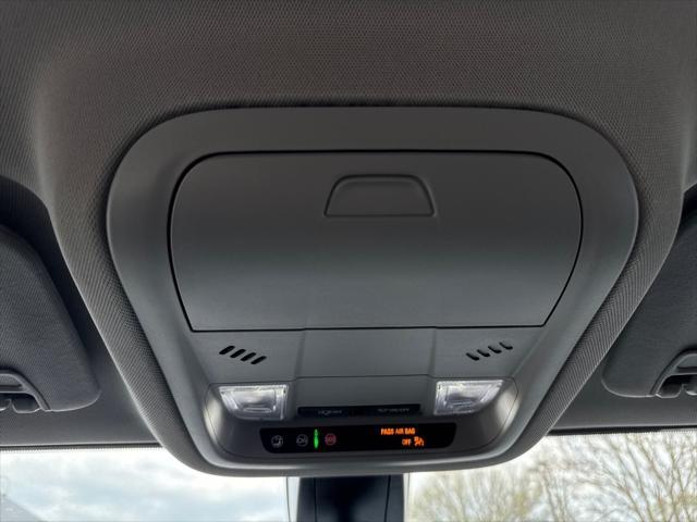 used 2023 GMC Acadia car, priced at $33,954