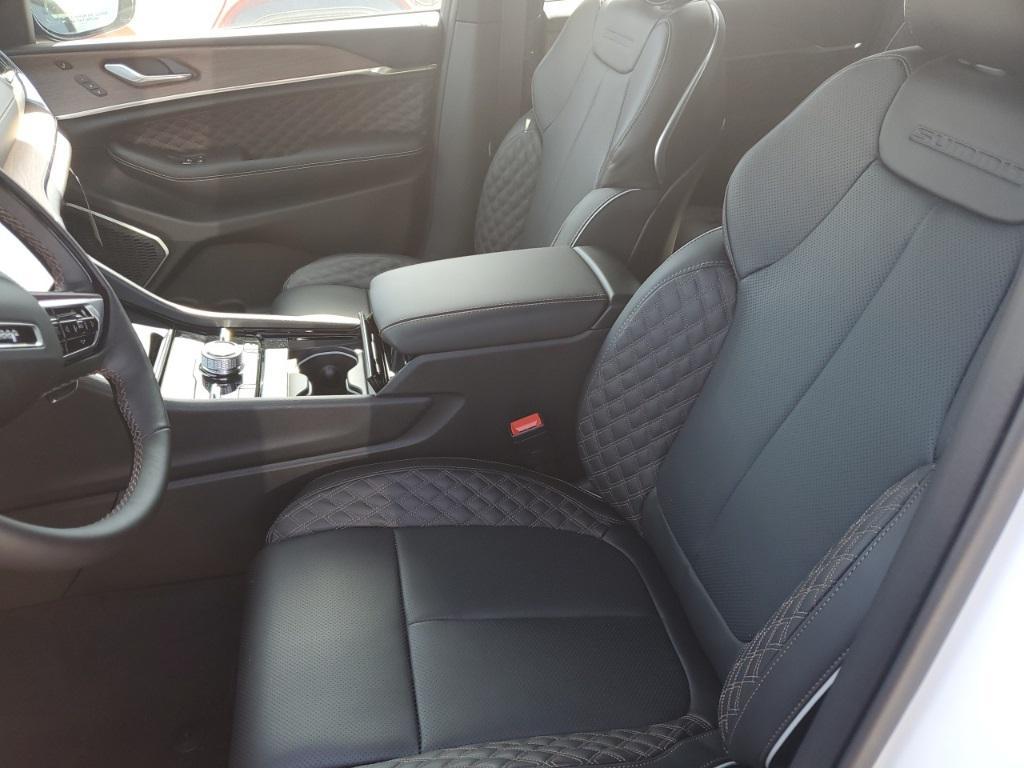 new 2025 Jeep Grand Cherokee car, priced at $56,086