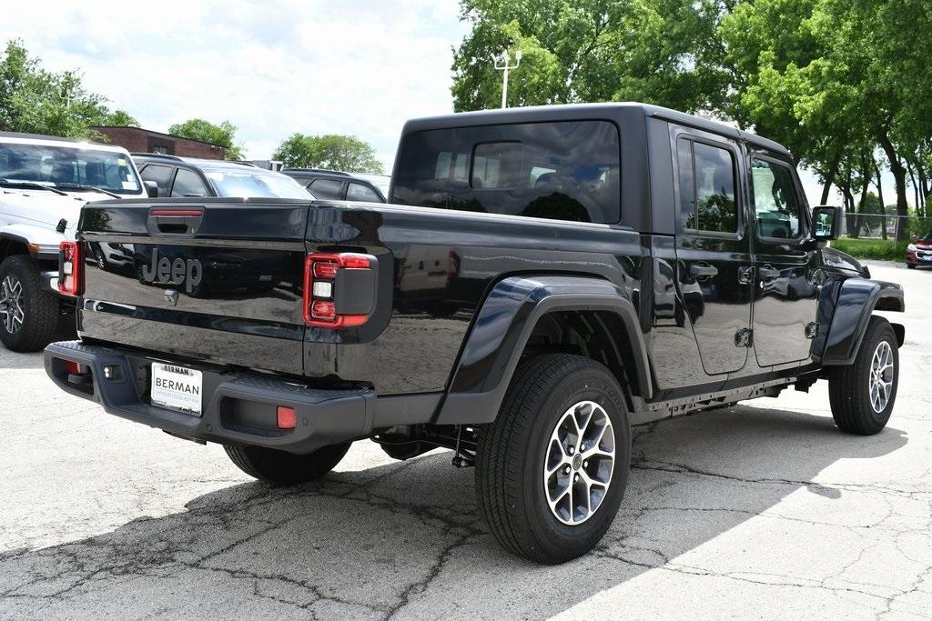 new 2024 Jeep Gladiator car, priced at $45,220