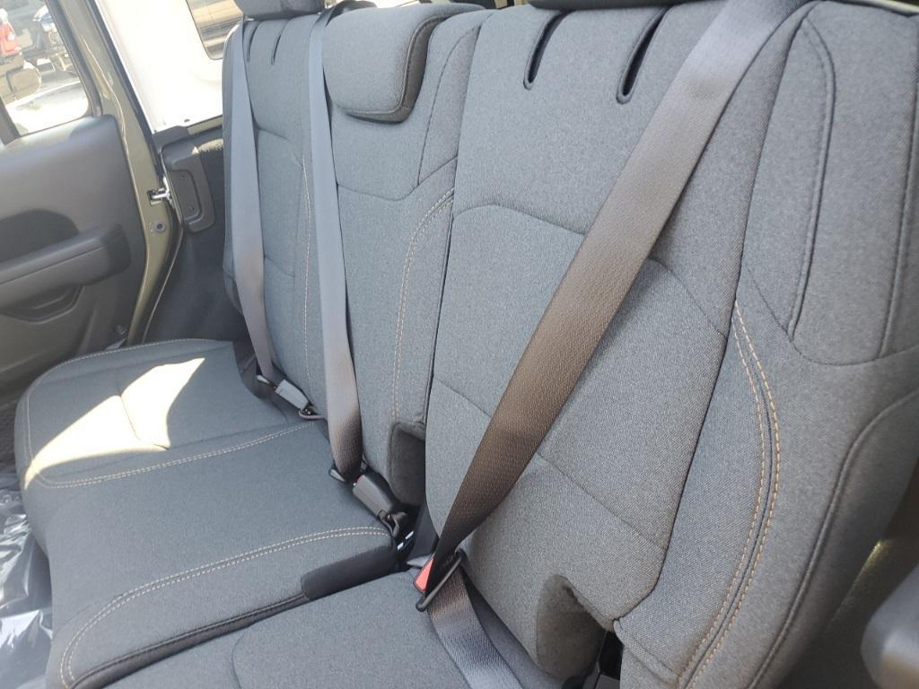 new 2025 Jeep Wrangler car, priced at $52,112