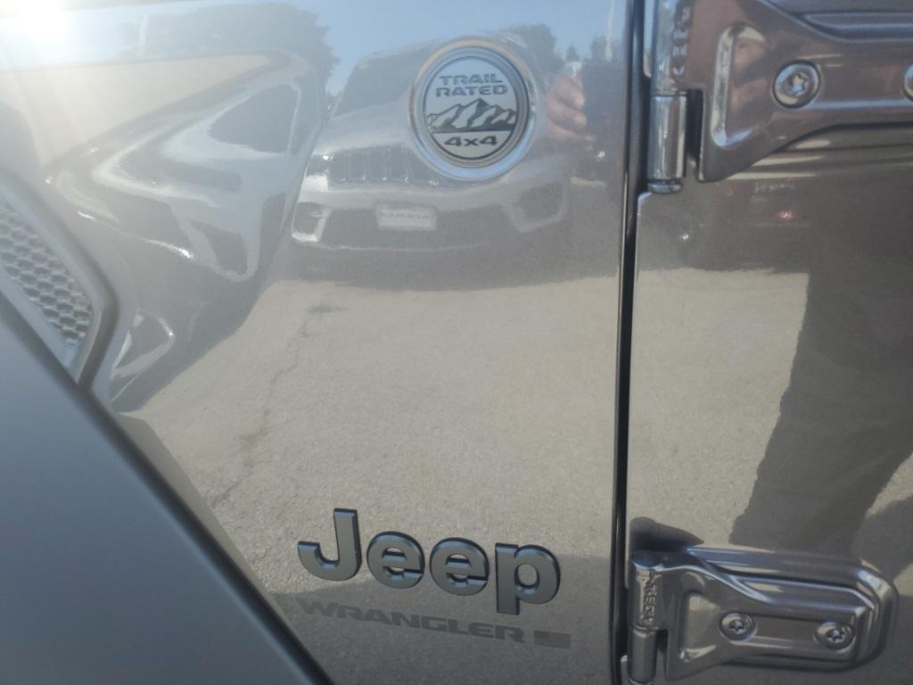new 2025 Jeep Wrangler car, priced at $48,145