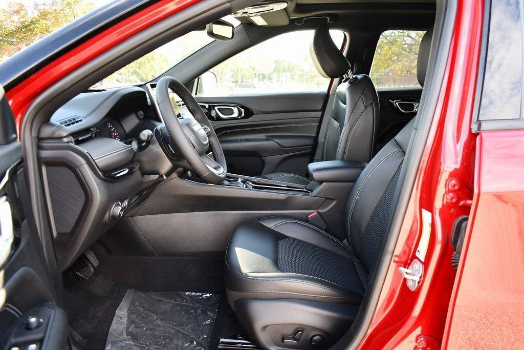 new 2024 Jeep Compass car, priced at $34,361