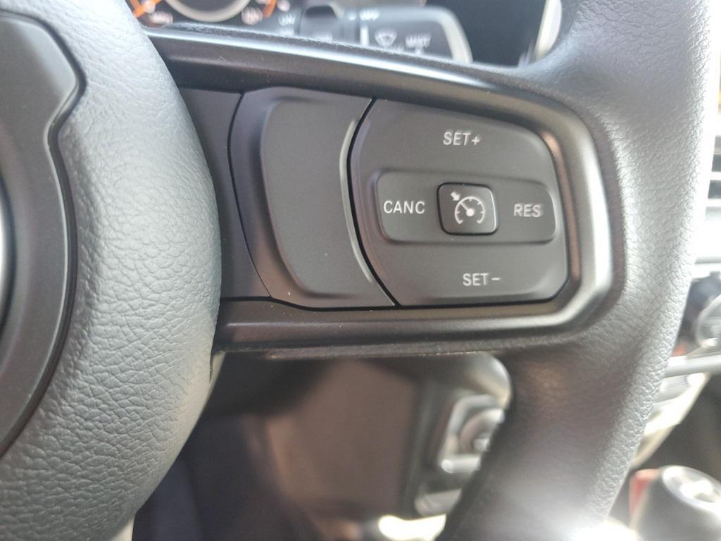 new 2025 Jeep Wrangler car, priced at $35,919