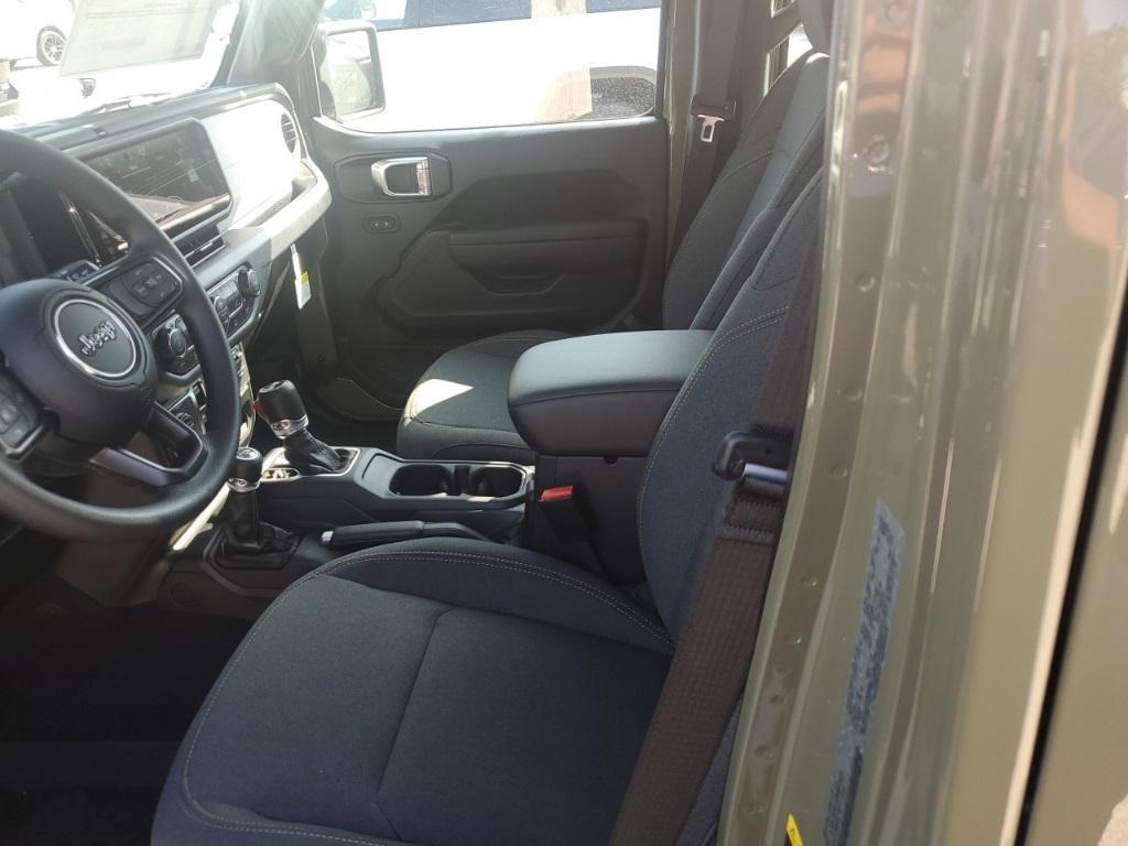 new 2025 Jeep Wrangler car, priced at $35,919