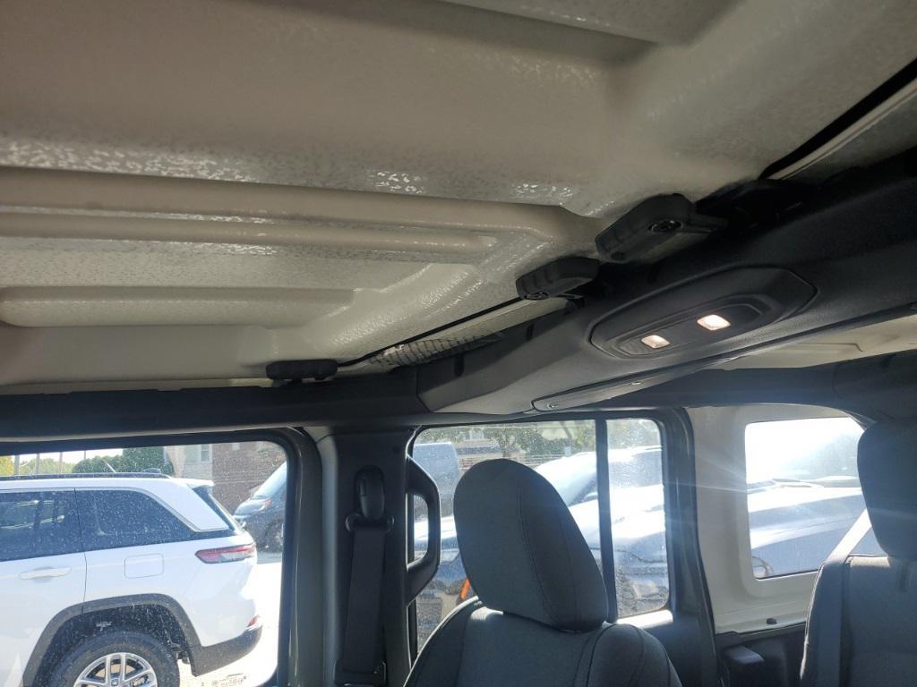new 2025 Jeep Wrangler car, priced at $35,919