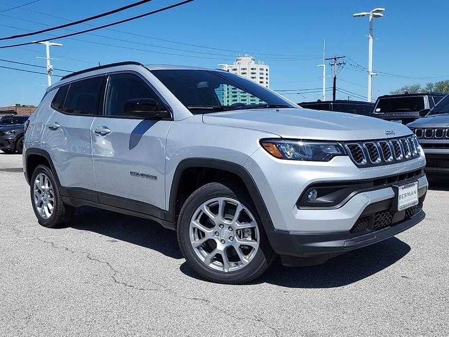 new 2024 Jeep Compass car, priced at $30,130