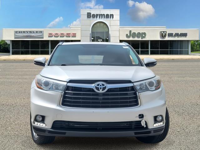 used 2016 Toyota Highlander car, priced at $21,662