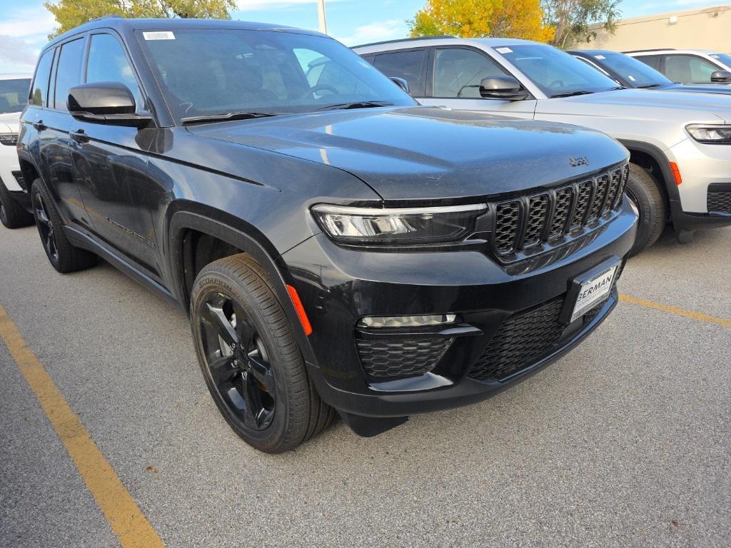 new 2025 Jeep Grand Cherokee car, priced at $52,189