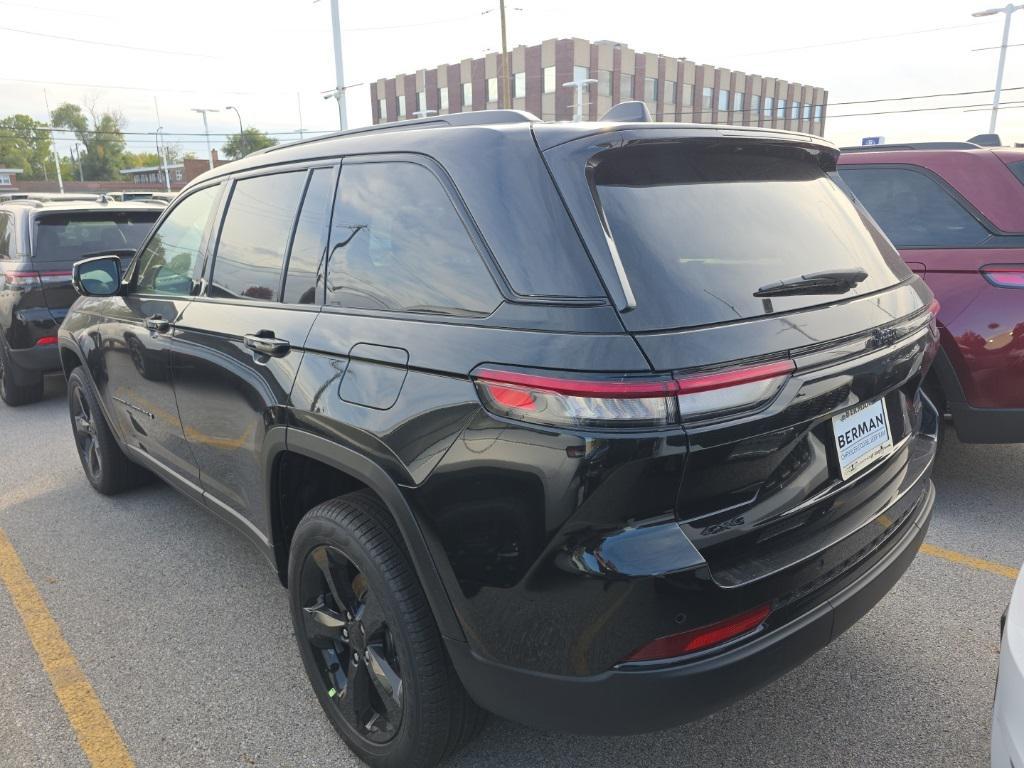 new 2025 Jeep Grand Cherokee car, priced at $52,189