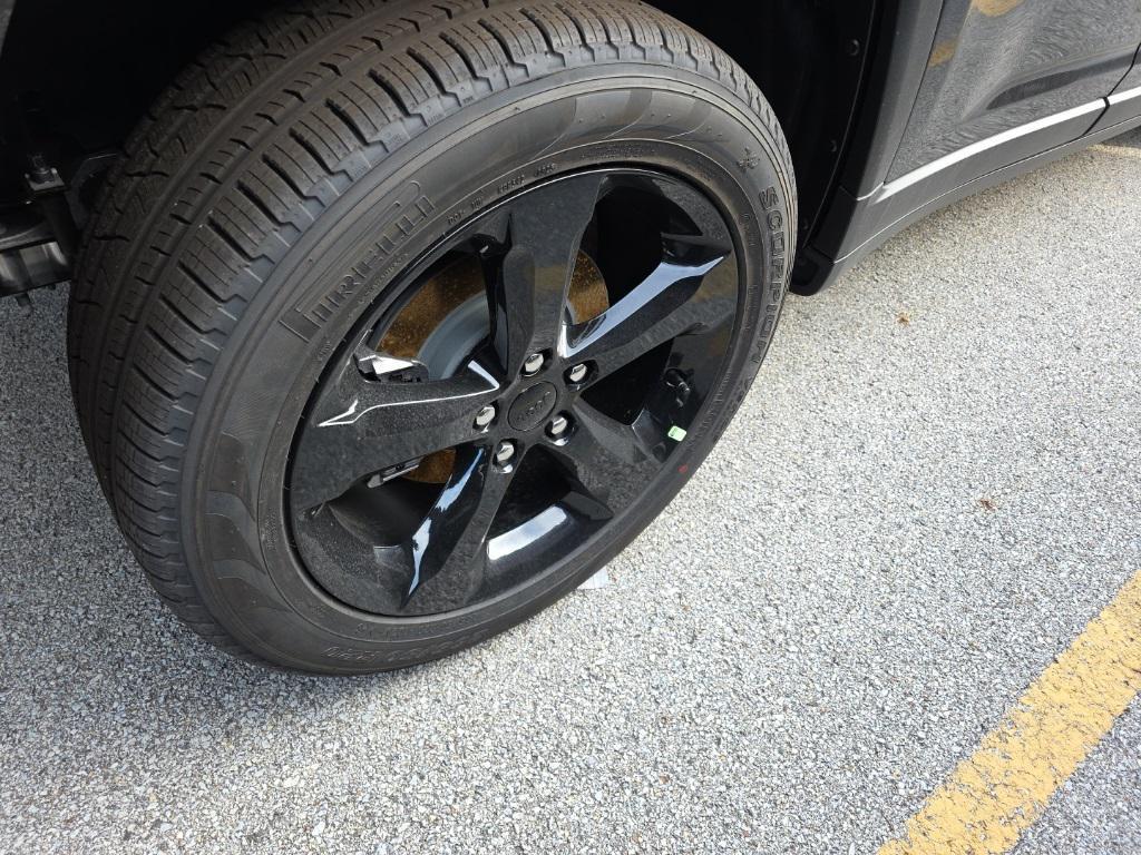 new 2025 Jeep Grand Cherokee car, priced at $52,189