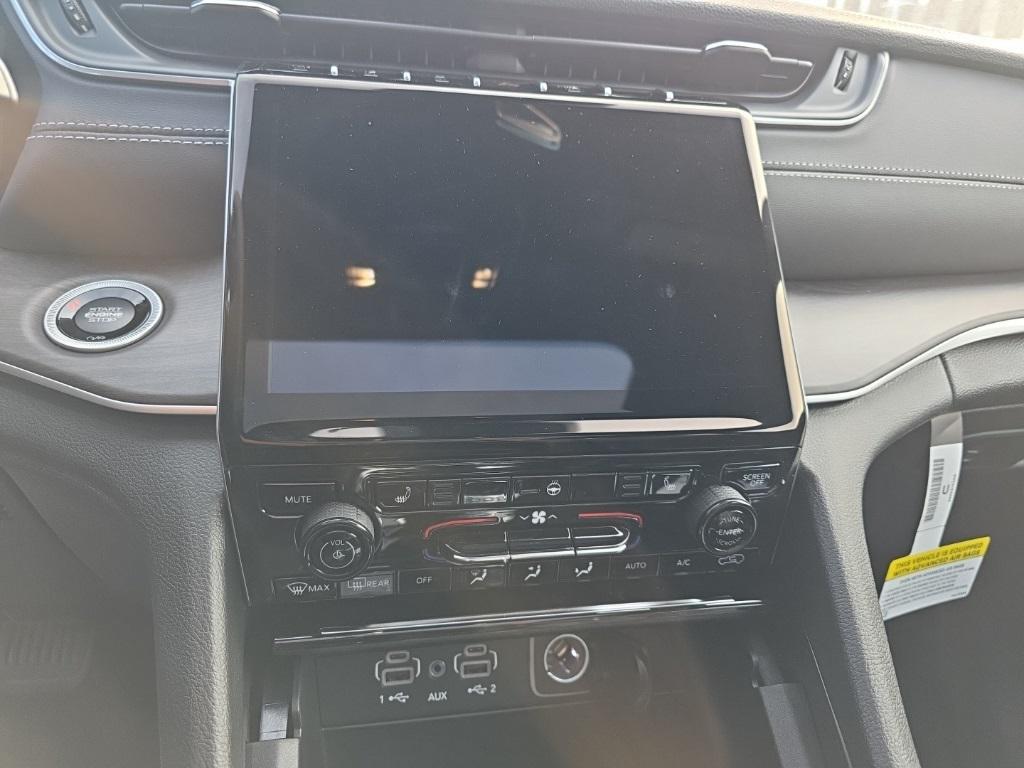 new 2025 Jeep Grand Cherokee car, priced at $52,189