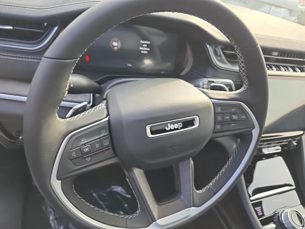 new 2025 Jeep Grand Cherokee car, priced at $52,189