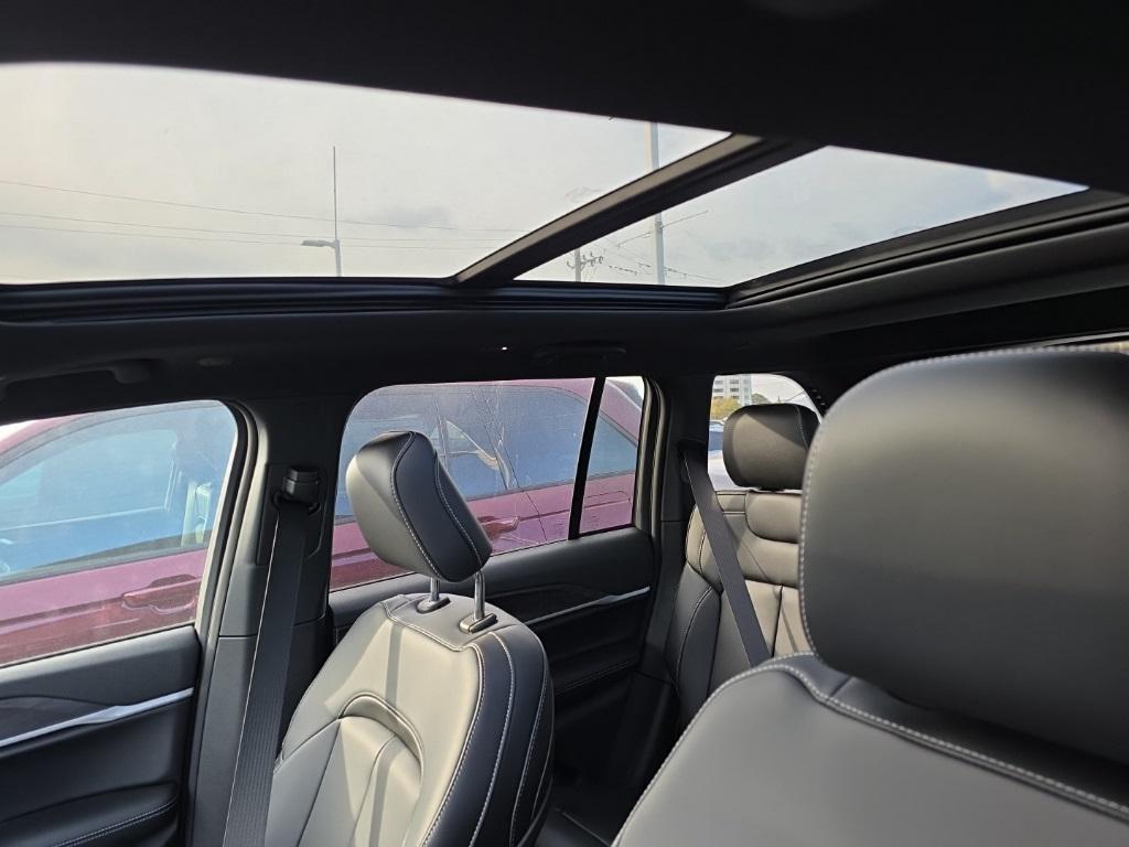 new 2025 Jeep Grand Cherokee car, priced at $52,189