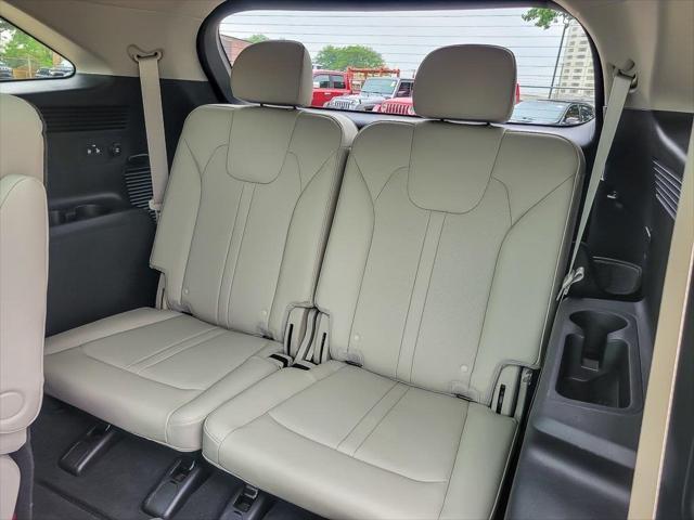 used 2022 Kia Sorento car, priced at $31,950