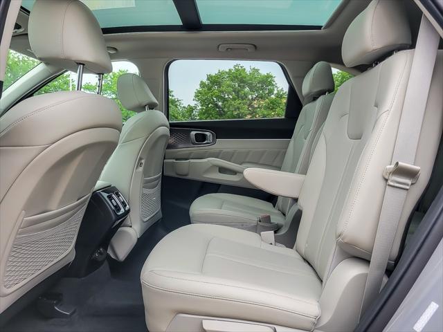 used 2022 Kia Sorento car, priced at $32,544