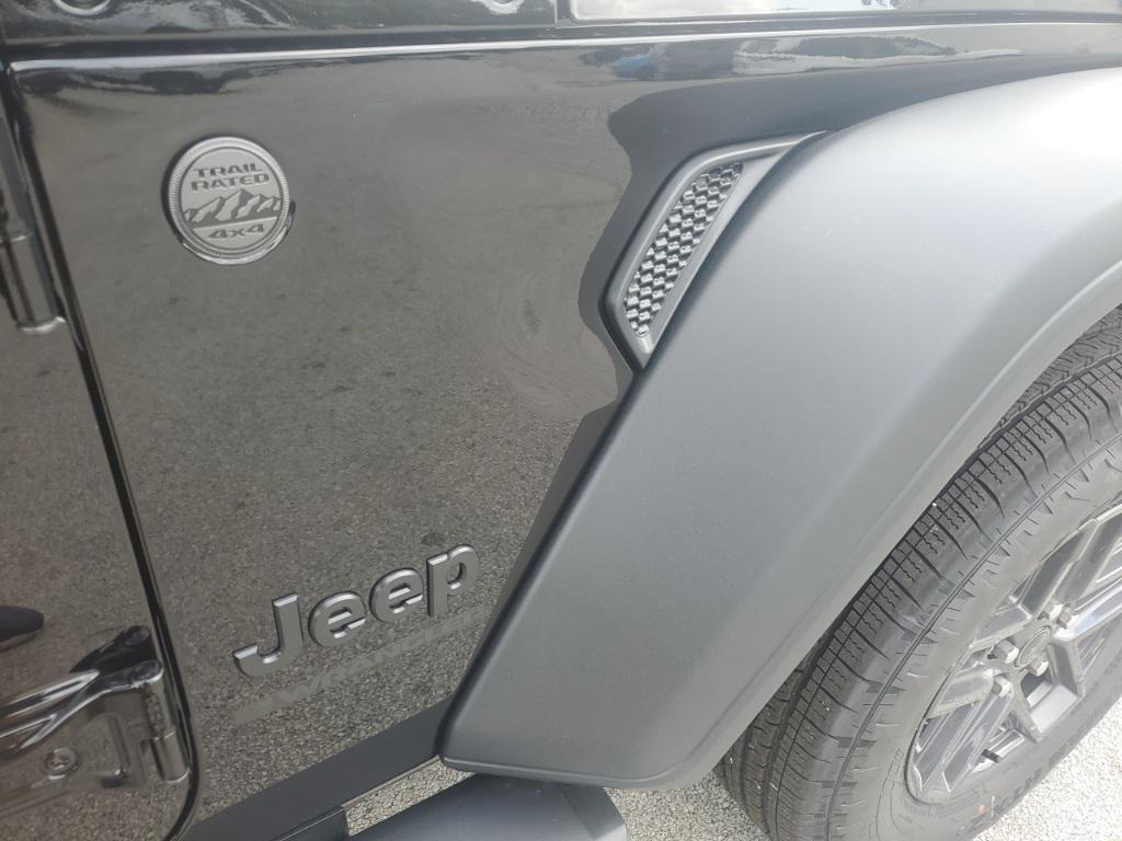 new 2025 Jeep Wrangler car, priced at $49,119