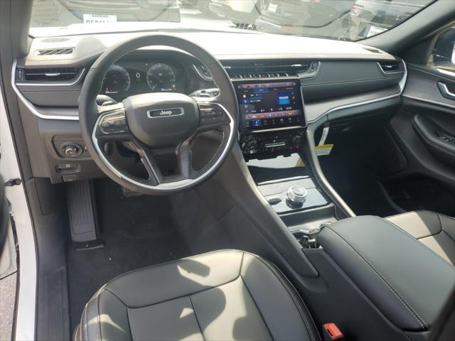 new 2025 Jeep Grand Cherokee car, priced at $44,105