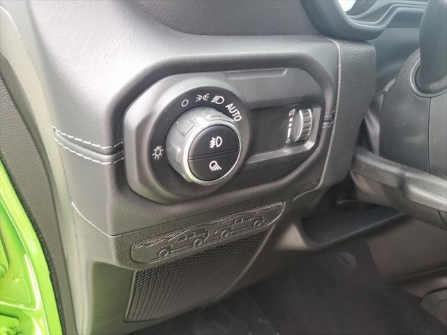 new 2025 Jeep Gladiator car, priced at $42,917