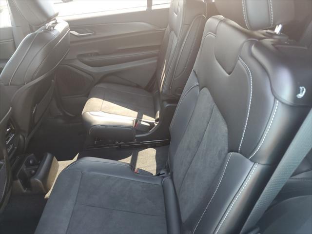 new 2025 Jeep Grand Cherokee L car, priced at $41,070